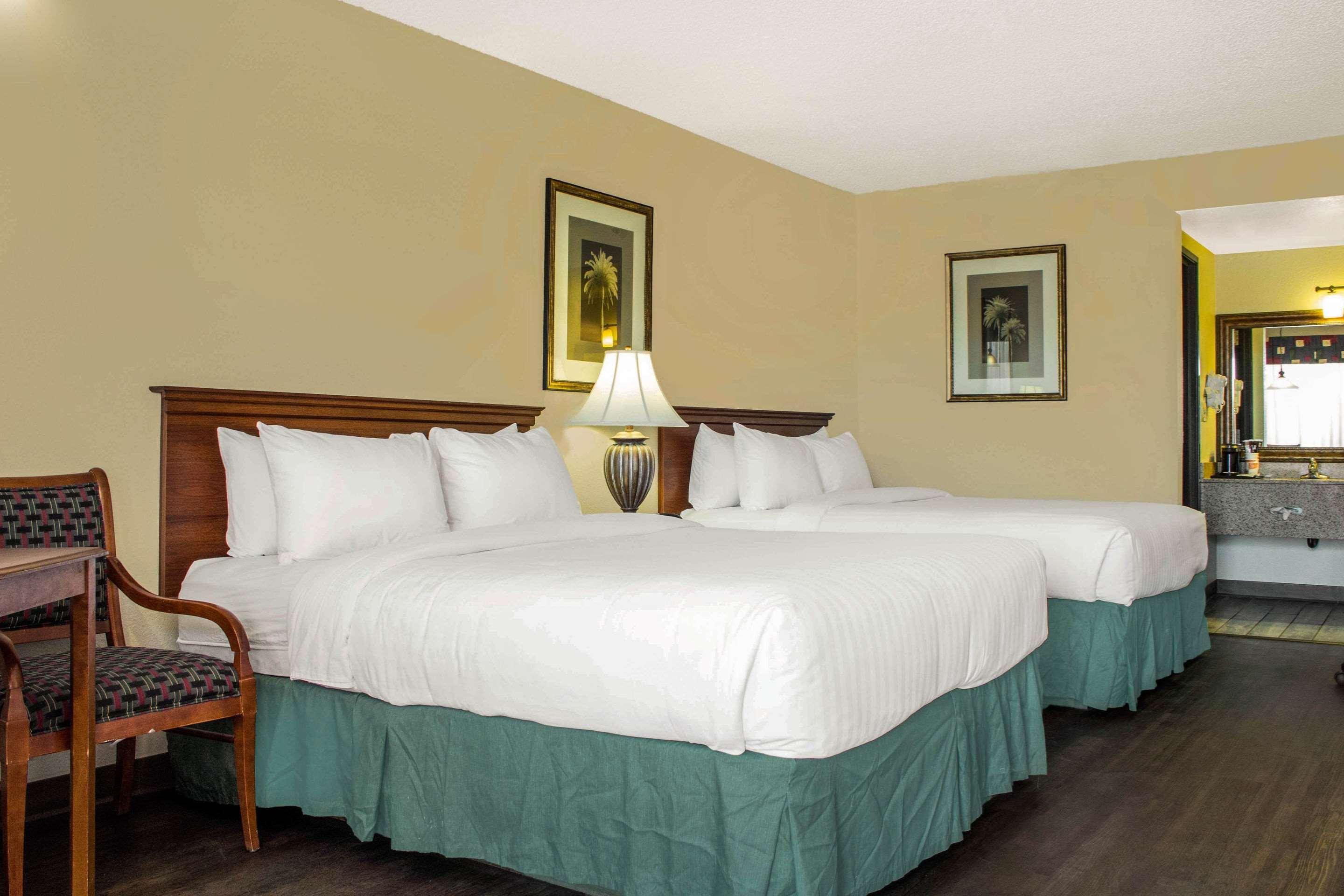 Quality Inn Benson I-10 Exit 304 מראה חיצוני תמונה